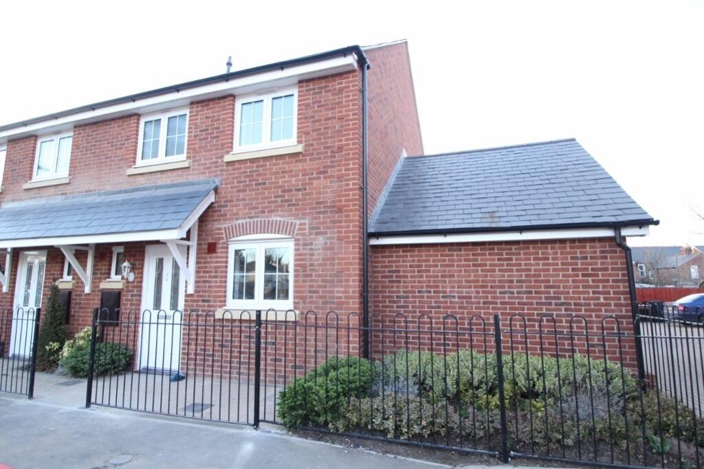 3 bed Mid Terraced House for rent in Gloucester. From CGT Lettings - Cheltenham