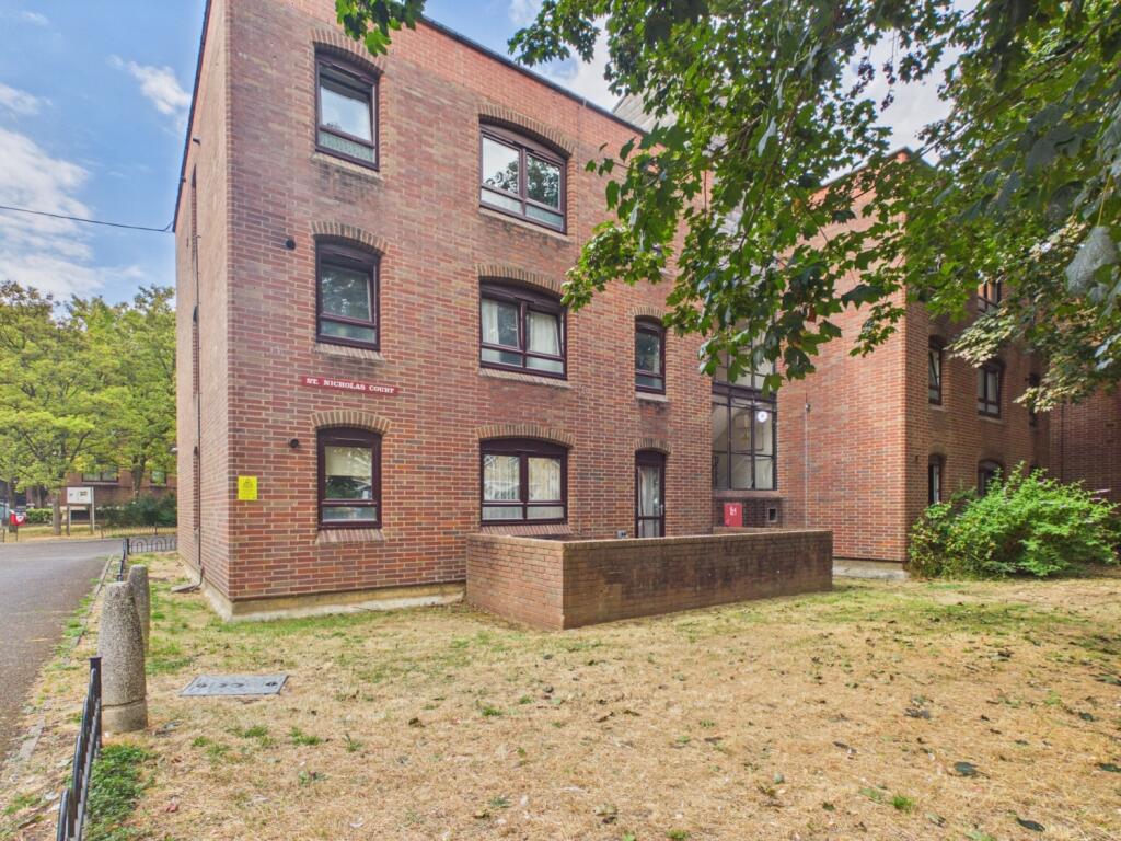 1 bed Mid Terraced House for rent in Gloucester. From CGT Lettings - Cheltenham 1 bed Mid Terraced House for rent in Gloucester. From CGT Lettings - Cheltenham