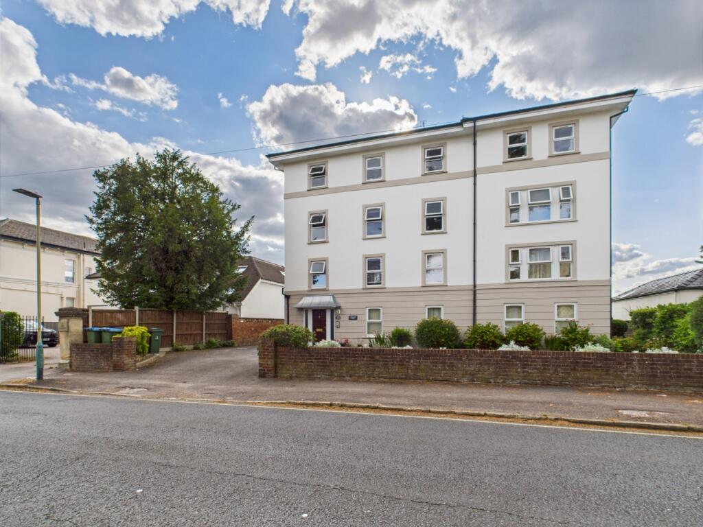 1 bed 1st Floor Flat for rent in Shurdington. From CGT Lettings - Cheltenham