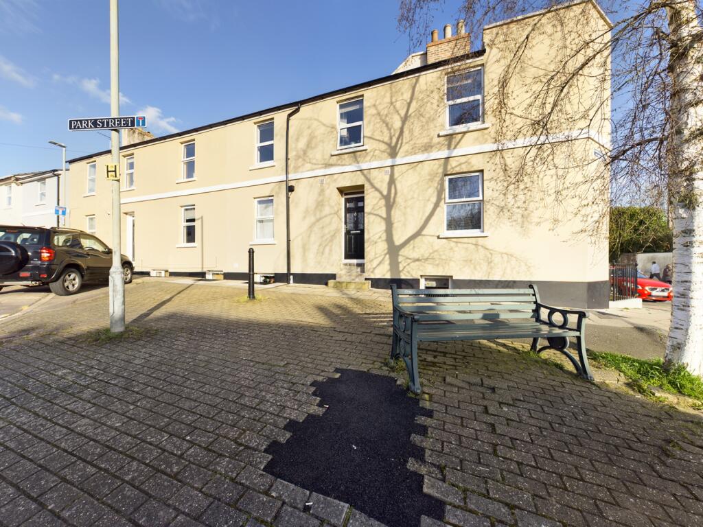 2 bed 1st Floor Flat for rent in Cheltenham. From CGT Lettings - Cheltenham