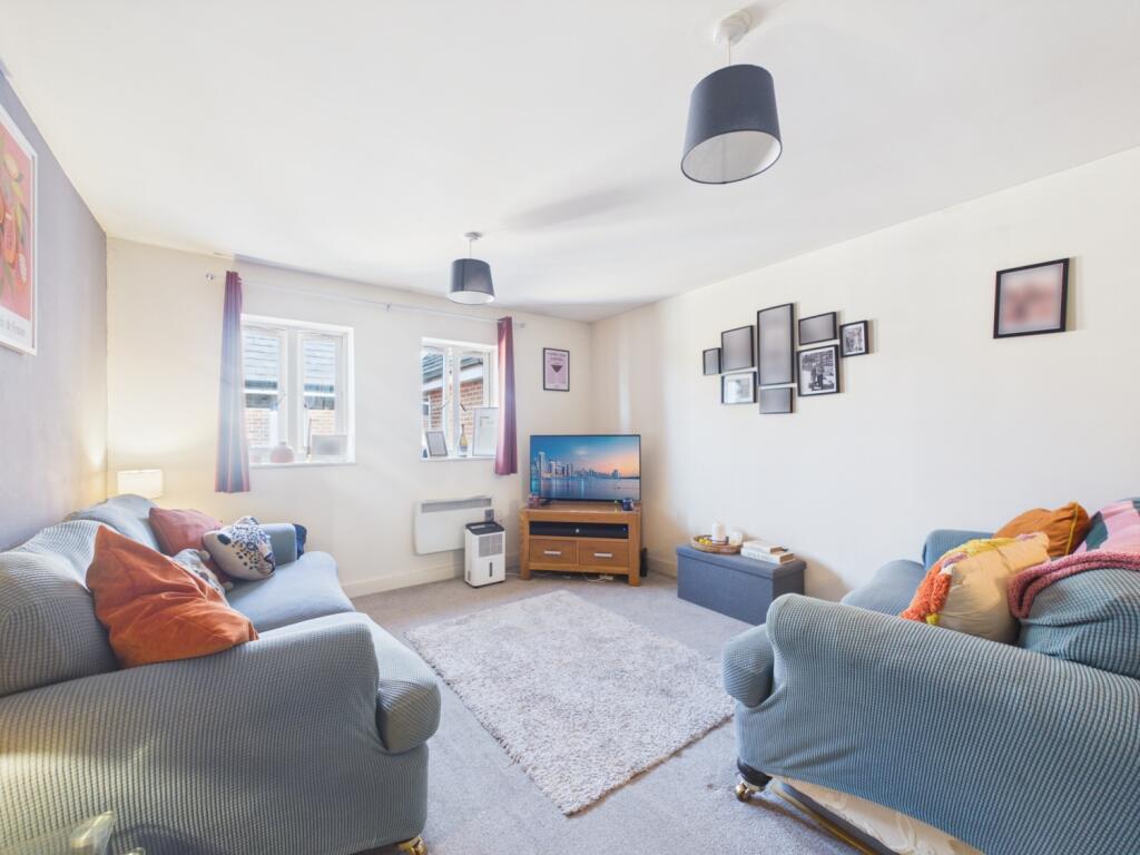 2 bed 1st Floor Flat for rent in Gloucester. From CGT Lettings - Cheltenham 2 bed 1st Floor Flat for rent in Gloucester. From CGT Lettings - Cheltenham