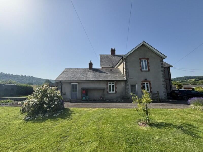 2 bed Semi Detached for rent in Cradoc. From Clee Tompkinson & Francis - Brecon