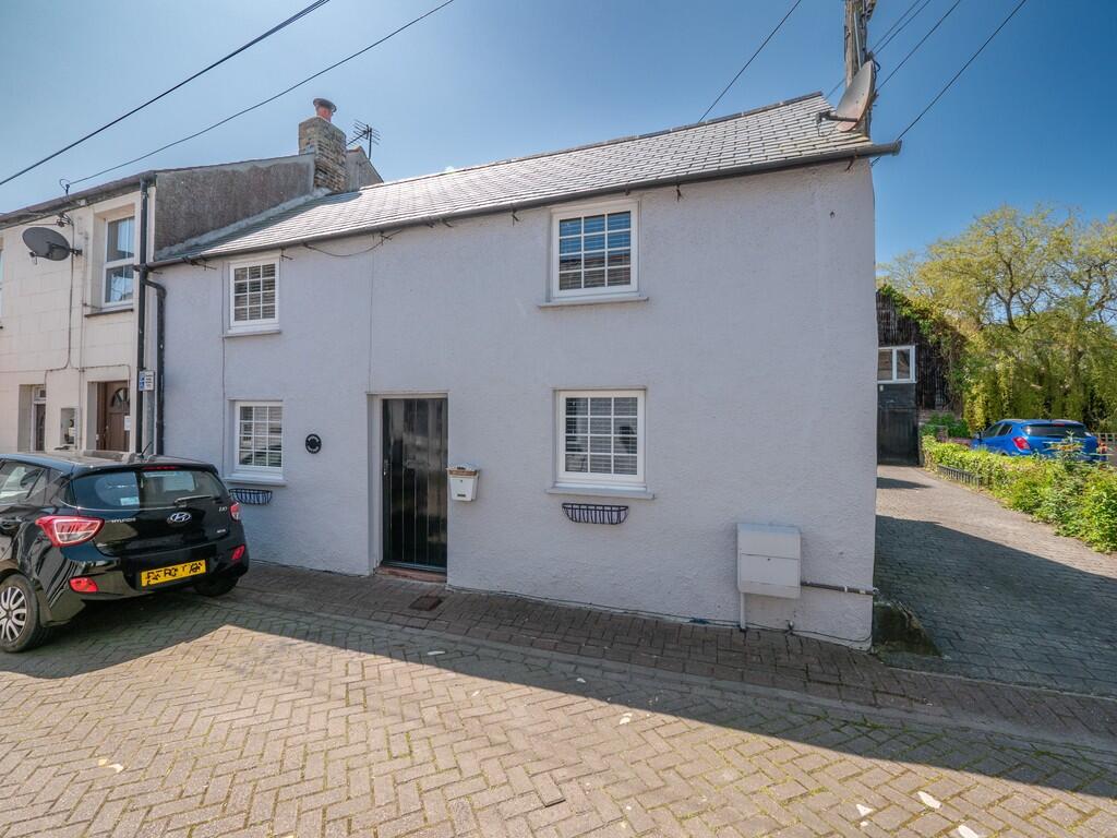2 bed End of Terrace for rent in Stratton. From Colwills - Bude