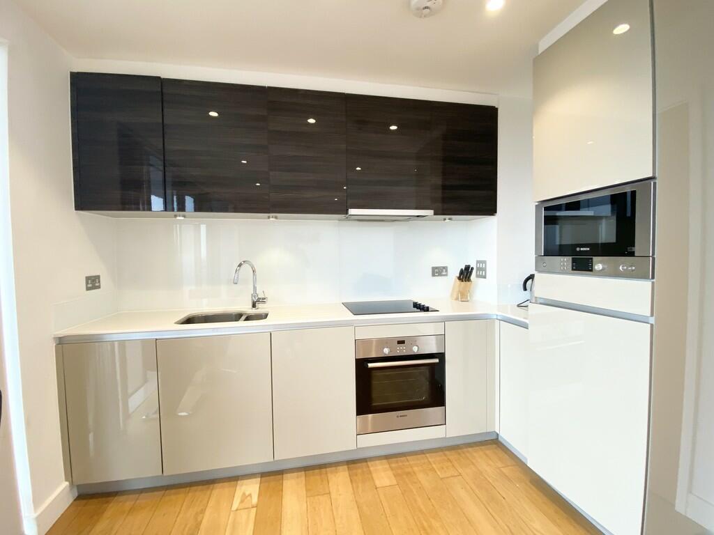 1 bed Apartment for rent in Poplar. From Campbell Residential - Docklands