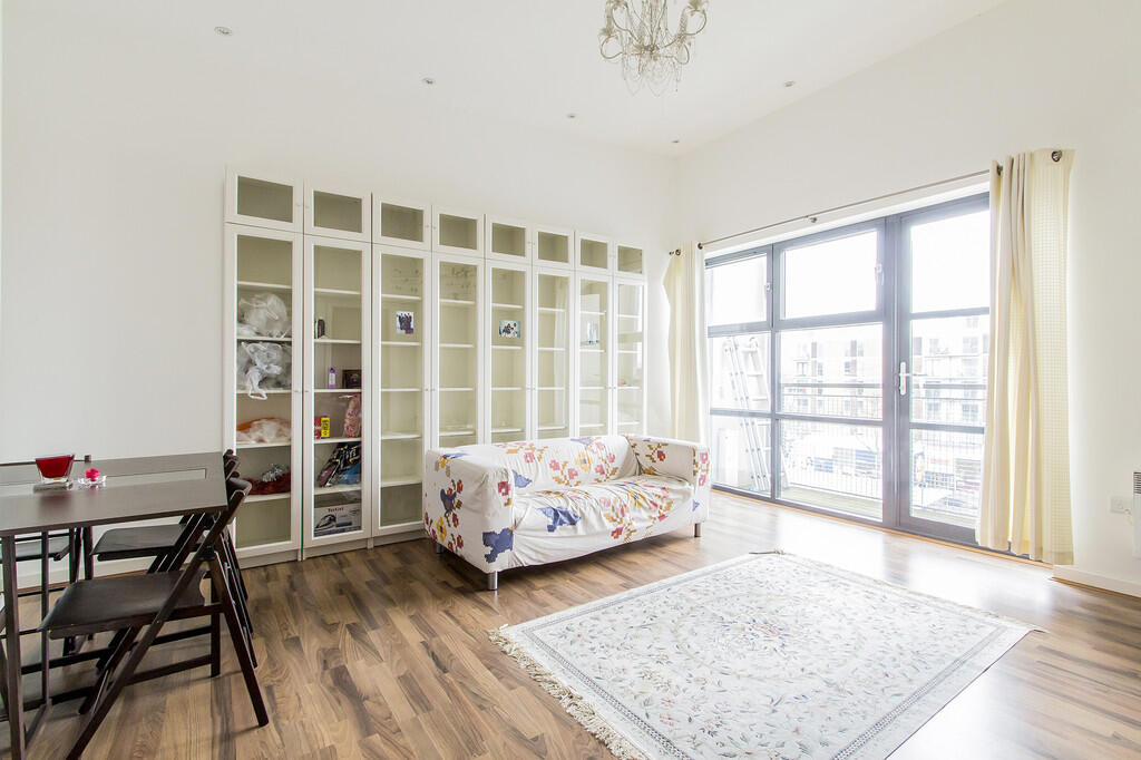 2 bed Apartment for rent in Poplar. From Campbell Residential - Docklands