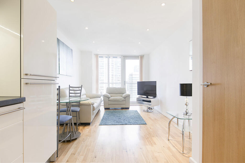 1 bed Apartment for rent in Poplar. From Campbell Residential - Docklands 1 bed Apartment for rent in Poplar. From Campbell Residential - Docklands