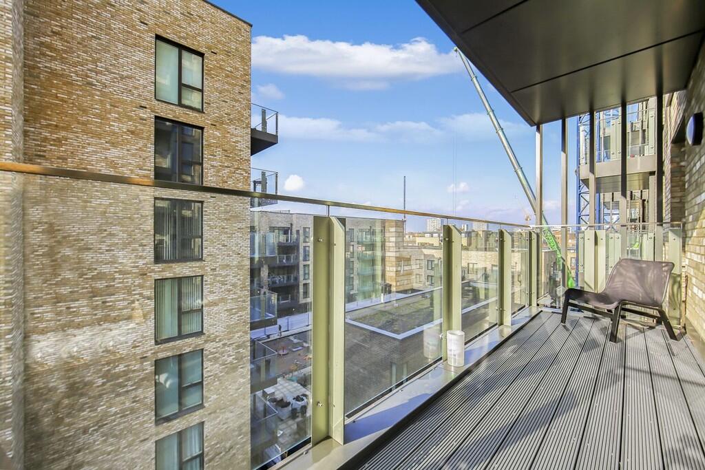 2 bed Apartment for rent in Poplar. From Campbell Residential - Docklands