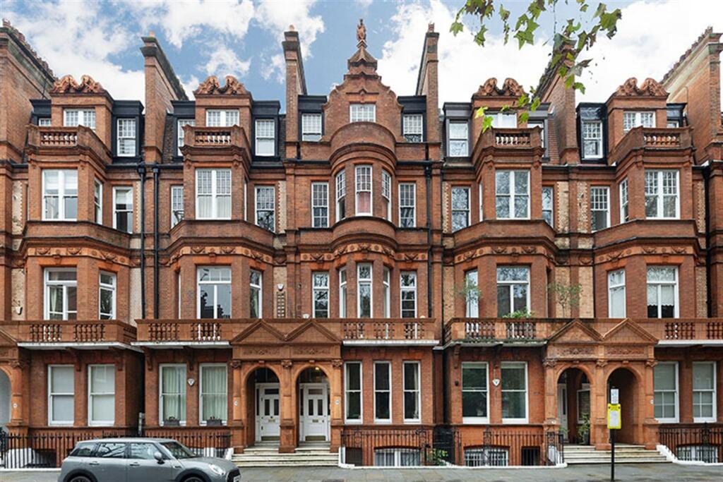 1 bed Flat for rent in Chelsea. From Campden Estates - Chelsea