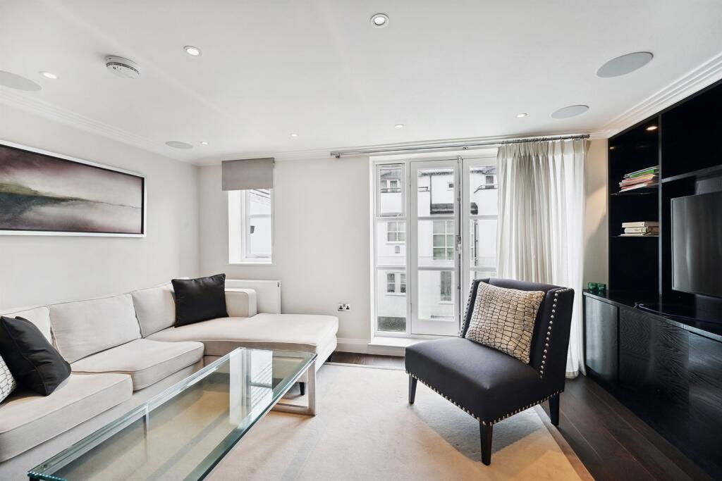 1 bed Apartment for rent in Chelsea. From Campden Estates - Chelsea