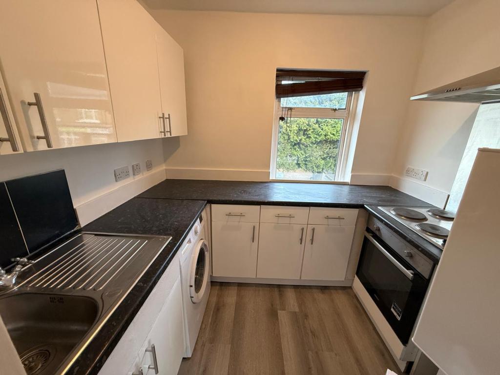 1 bed 1st Floor Flat for rent in Bushey. From canary properties
