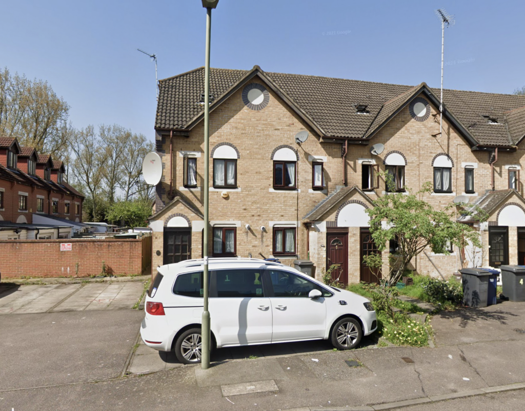 3 bed End of Terrace for rent in Colindale. From canary properties