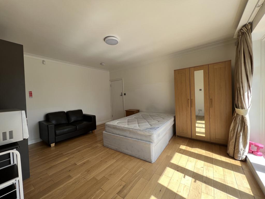 0 bed House Share for rent in Arkley. From canary properties