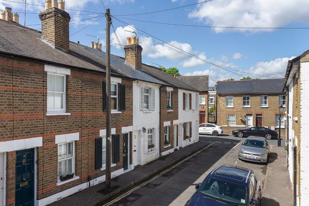 2 bed Cottage for rent in Richmond. From Cantell & Co - Richmond