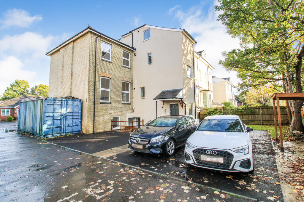 1 bed Apartment for rent in Farnborough. From Greg James Estate Agents - Farnborough
