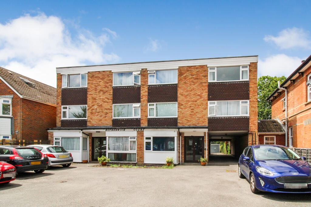1 bed Apartment for rent in Farnborough. From Greg James Estate Agents - Farnborough