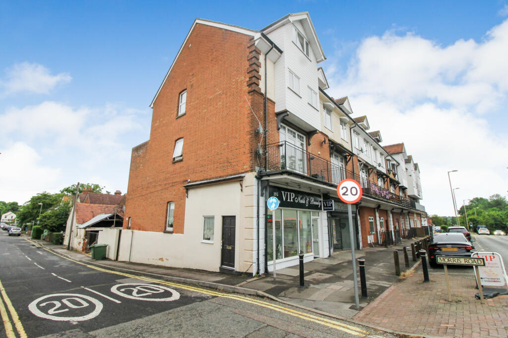 1 bed Apartment for rent in Farnborough. From Greg James Estate Agents - Farnborough