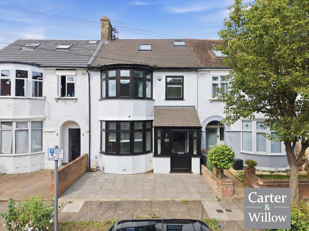 4 bed Mid Terraced House for rent in Barking. From Carter & Willow - Dagenham 4 bed Mid Terraced House for rent in Barking. From Carter & Willow - Dagenham