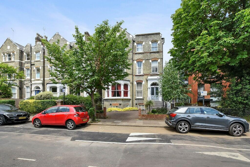 1 bed 1st Floor Flat for rent in Hampstead. From Carter & Willow - Dagenham