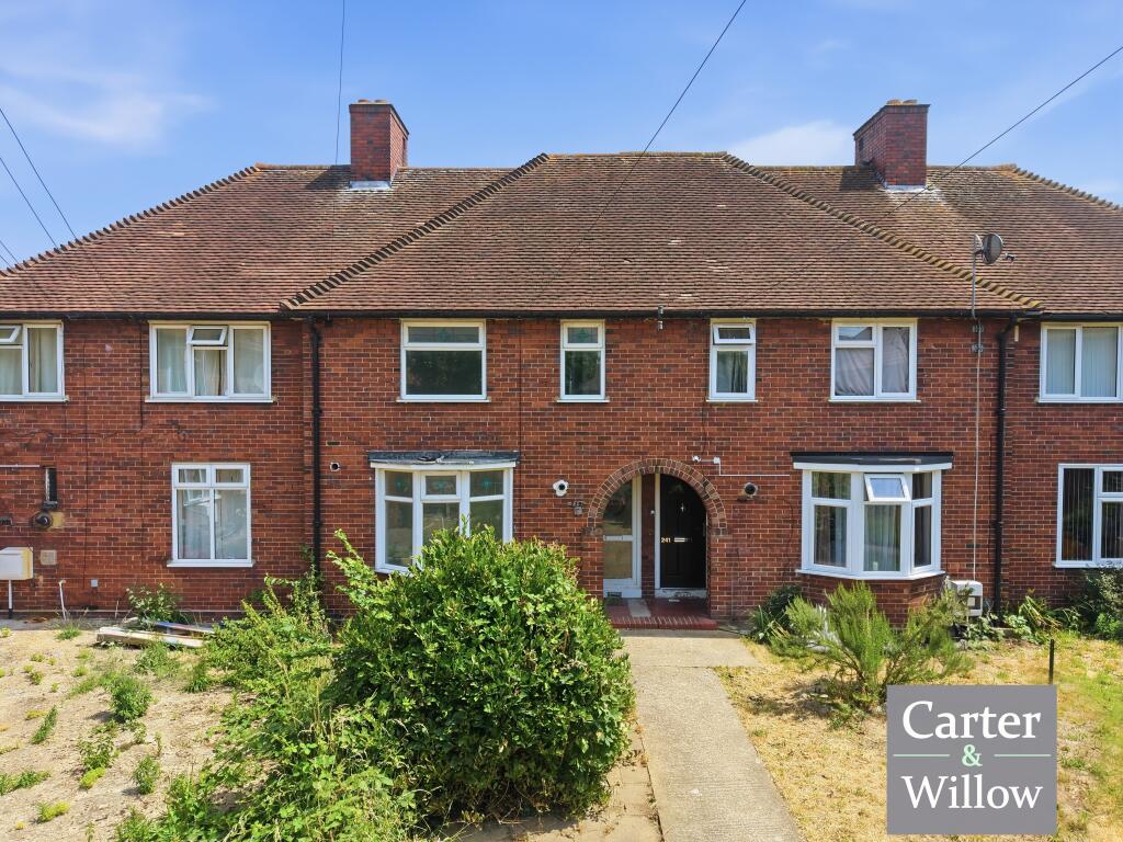 3 bed Mid Terraced House for rent in Dagenham. From Carter & Willow - Dagenham