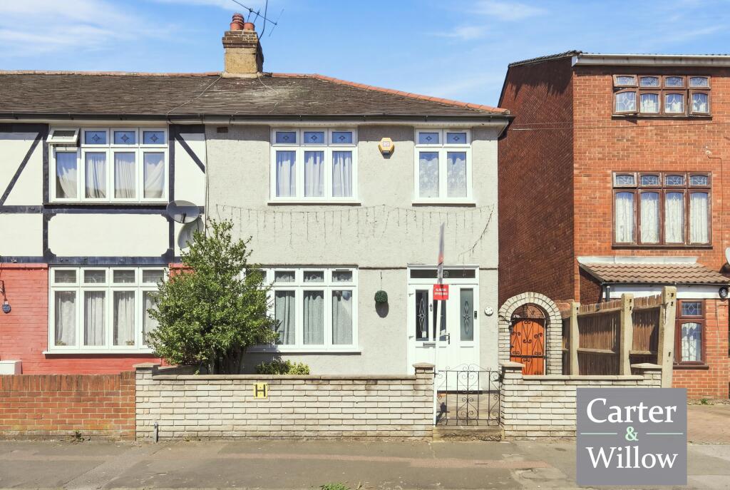 3 bed End of Terrace for rent in Dagenham. From Carter & Willow - Dagenham