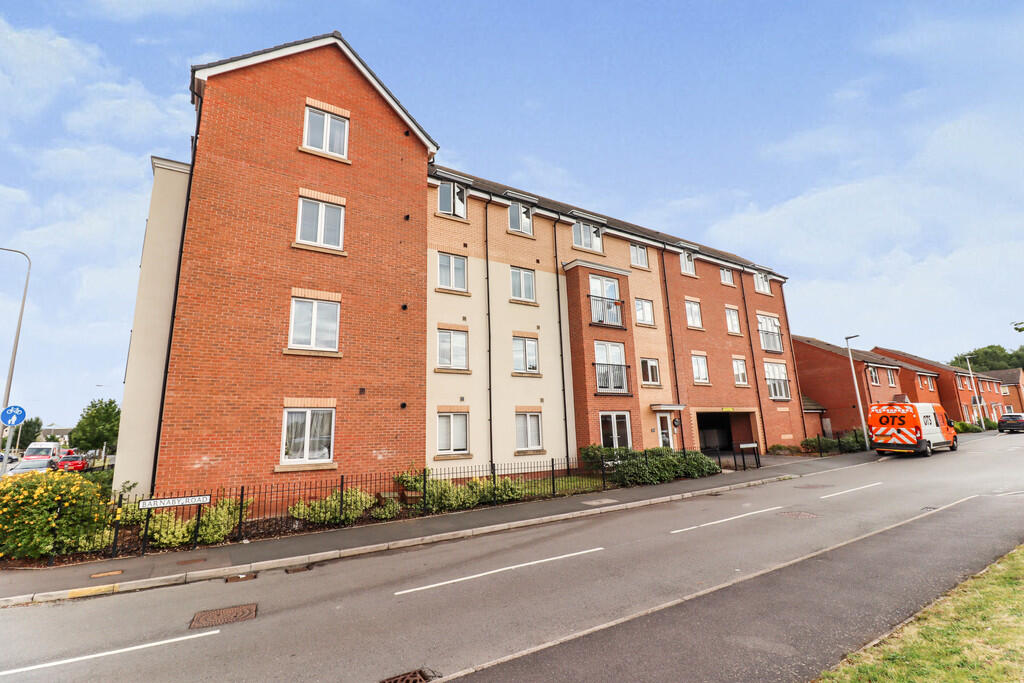 2 bed Apartment for rent in Rugby. From Carter and King Estate Agents - Rugby 2 bed Apartment for rent in Rugby. From Carter and King Estate Agents - Rugby