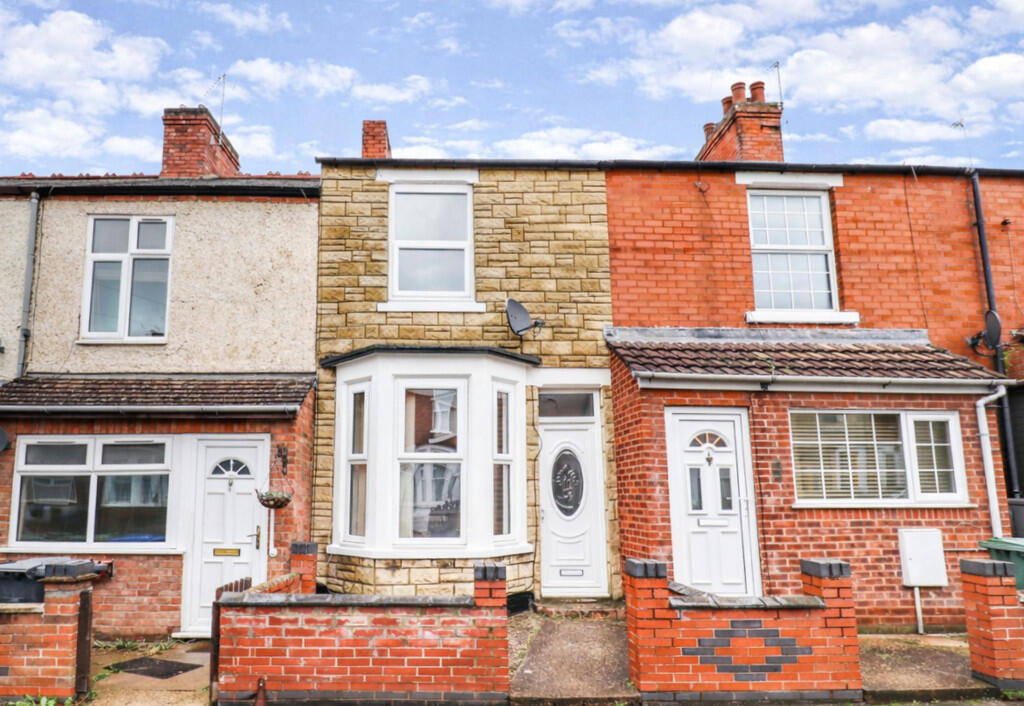 2 bed Mid Terraced House for rent in Rugby. From Carter and King Estate Agents - Rugby 2 bed Mid Terraced House for rent in Rugby. From Carter and King Estate Agents - Rugby
