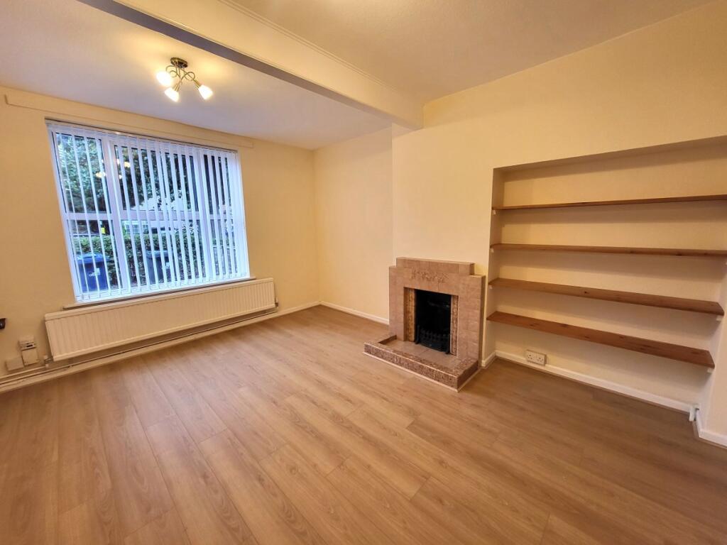 2 bed Mid Terraced House for rent in Greenford. From Castle Residential - Hanwell