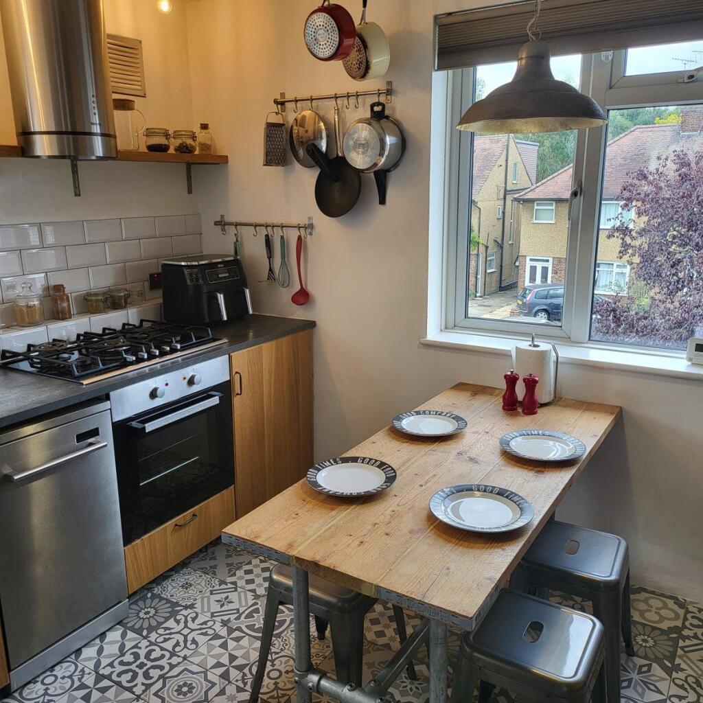 2 bed 1st Floor Flat for rent in Greenford. From Castle Residential - Hanwell