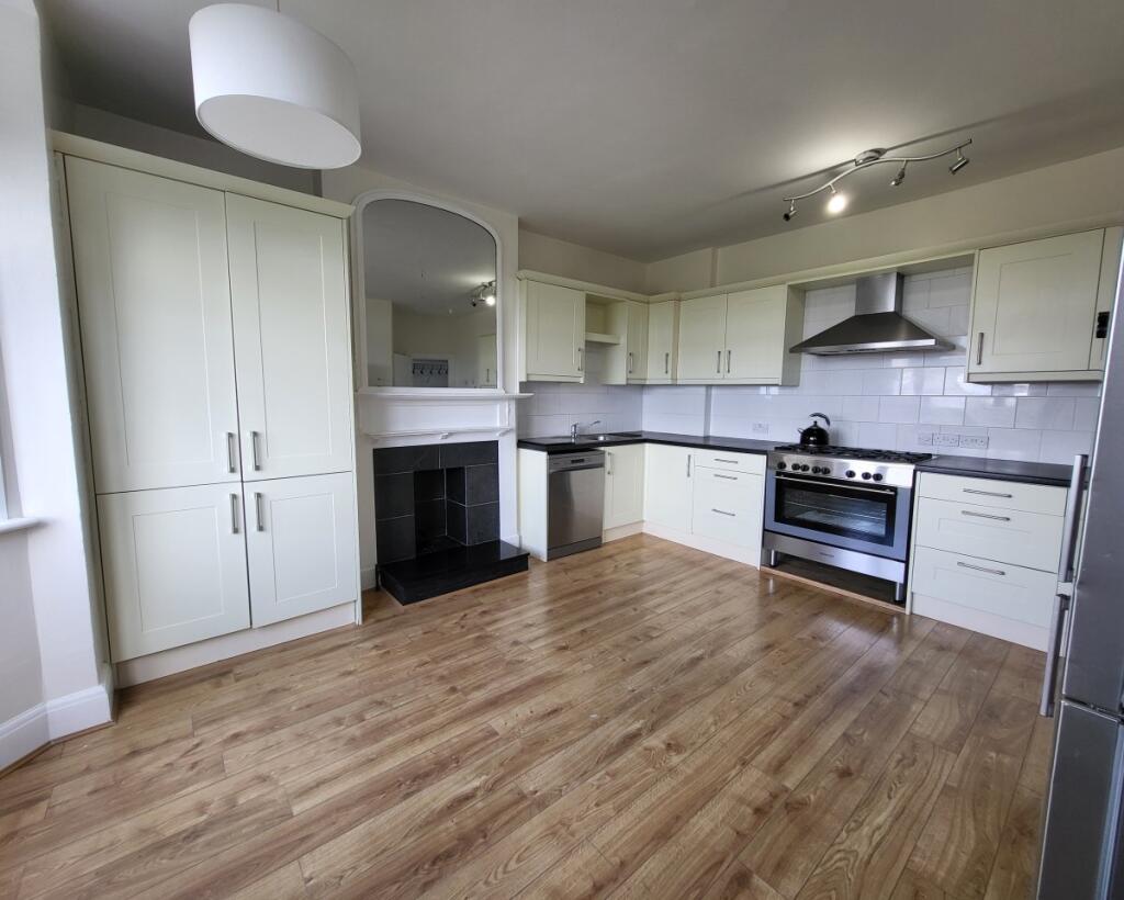 2 bed 1st Floor Flat for rent in Greenford. From Castle Residential - Hanwell 2 bed 1st Floor Flat for rent in Greenford. From Castle Residential - Hanwell