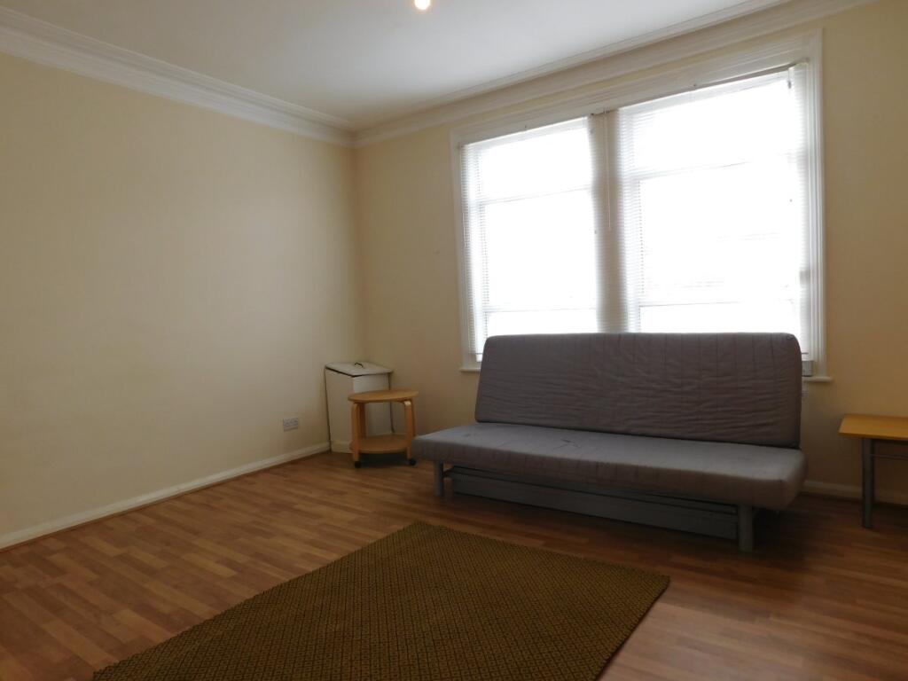 2 bed 1st Floor Flat for rent in Greenford. From Castle Residential - Hanwell