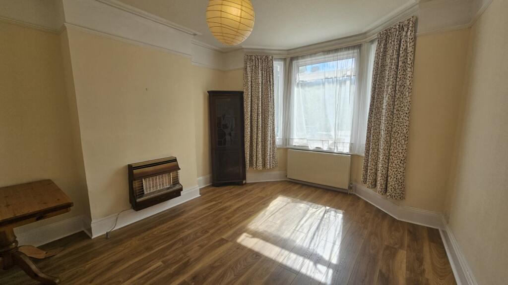 1 bed 1st Floor Flat for rent in Greenford. From Castle Residential - Hanwell