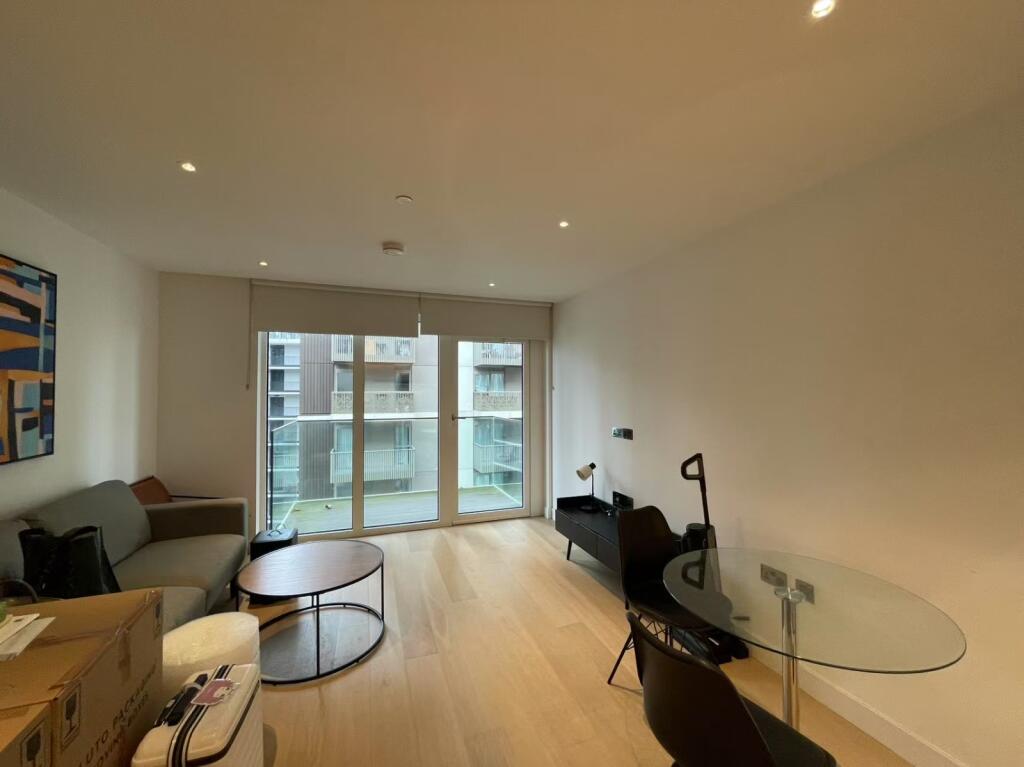 1 bed 1st Floor Flat for rent in London. From Celestial Globe - London - Lettings