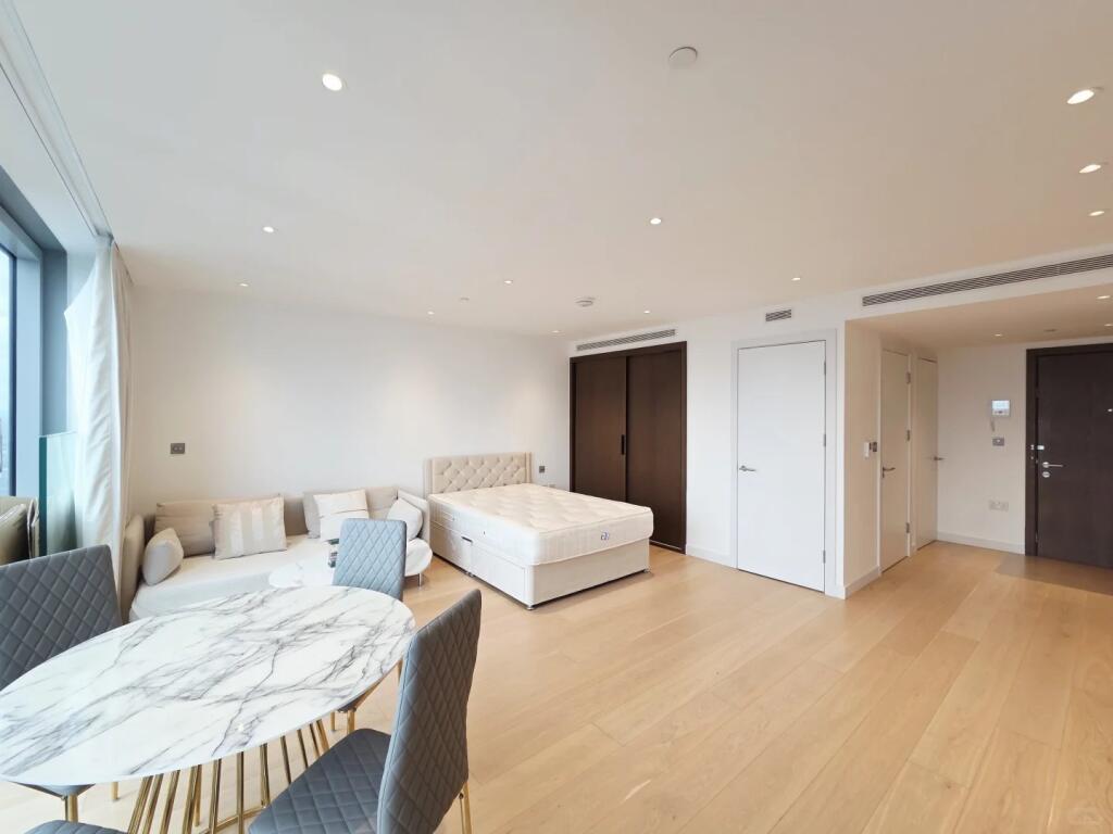 3 bed Studio for rent in Poplar. From Celestial Globe - London - Lettings 3 bed Studio for rent in Poplar. From Celestial Globe - London - Lettings