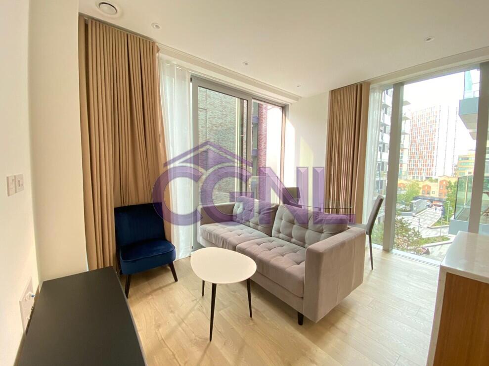 4 bed Studio for rent in Stepney. From Celestial Globe - London - Lettings 4 bed Studio for rent in Stepney. From Celestial Globe - London - Lettings