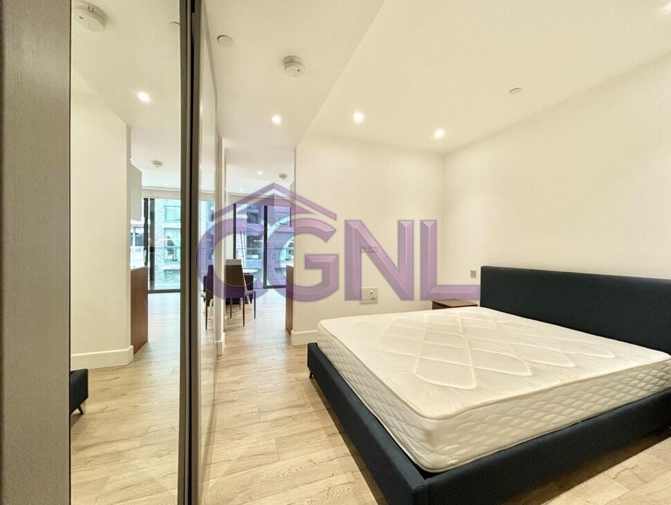3 bed Studio for rent in Stepney. From Celestial Globe - London - Lettings