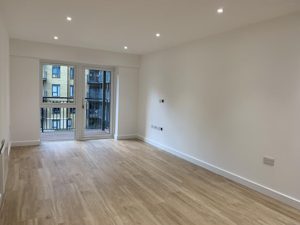 1 bed 1st Floor Flat for rent in London. From Celestial Globe - London - Lettings
