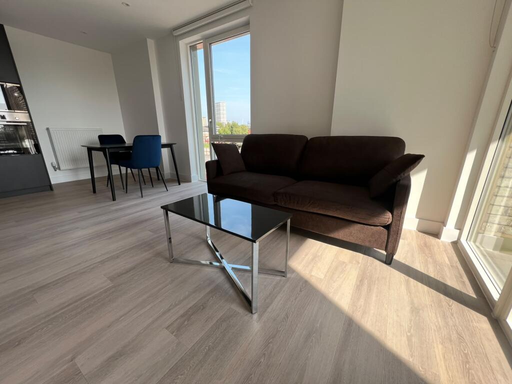 2 bed 1st Floor Flat for rent in Acton. From Celestial Globe - London - Lettings 2 bed 1st Floor Flat for rent in Acton. From Celestial Globe - London - Lettings