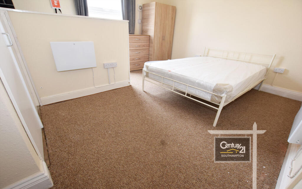 4 bed Studio for rent in Southampton. From Century21 Southampton - Southampton