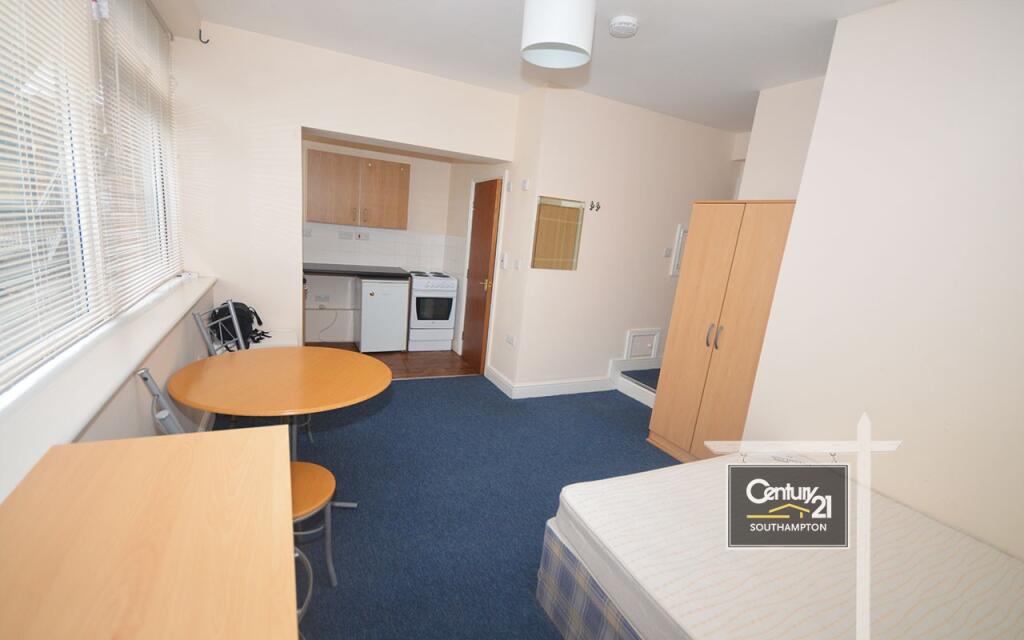 4 bed Studio for rent in Southampton. From Century21 Southampton - Southampton 4 bed Studio for rent in Southampton. From Century21 Southampton - Southampton