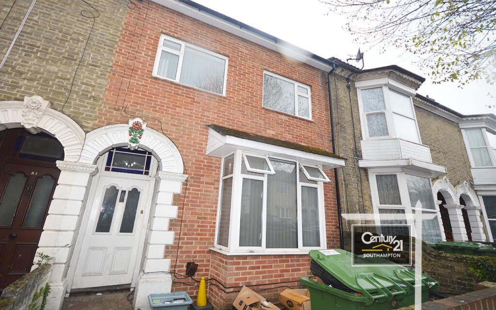 4 bed Mid Terraced House for rent in Southampton. From Century21 Southampton - Southampton 4 bed Mid Terraced House for rent in Southampton. From Century21 Southampton - Southampton