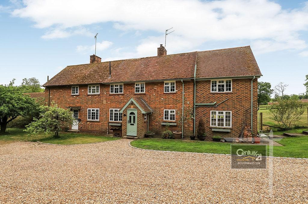 3 bed Cottage for rent in Cliddesden. From Century21 Southampton - Southampton