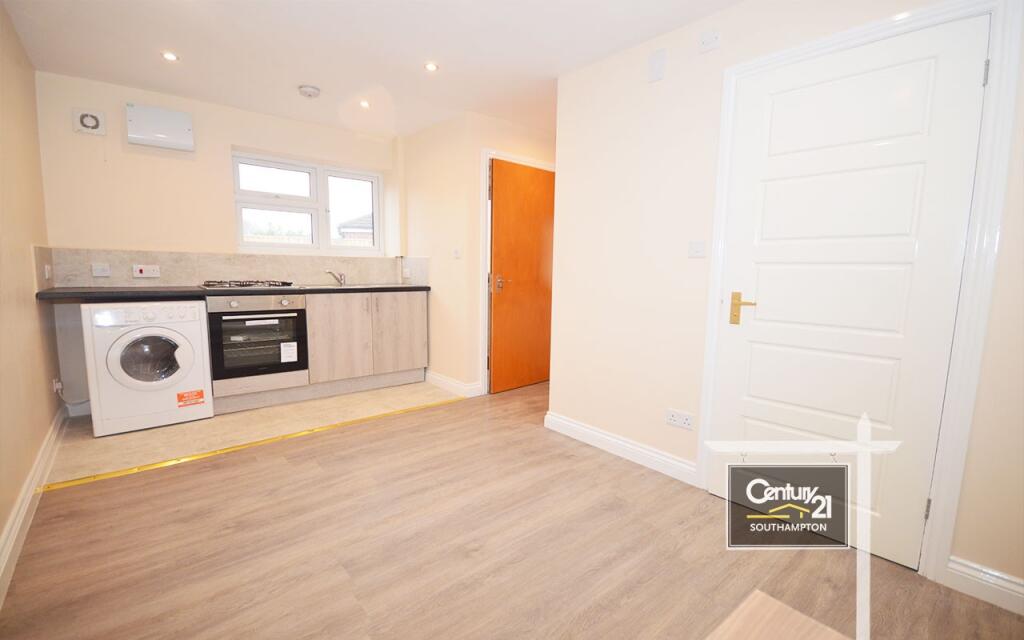 0 bed Studio for rent in Southampton. From Century21 Southampton - Southampton