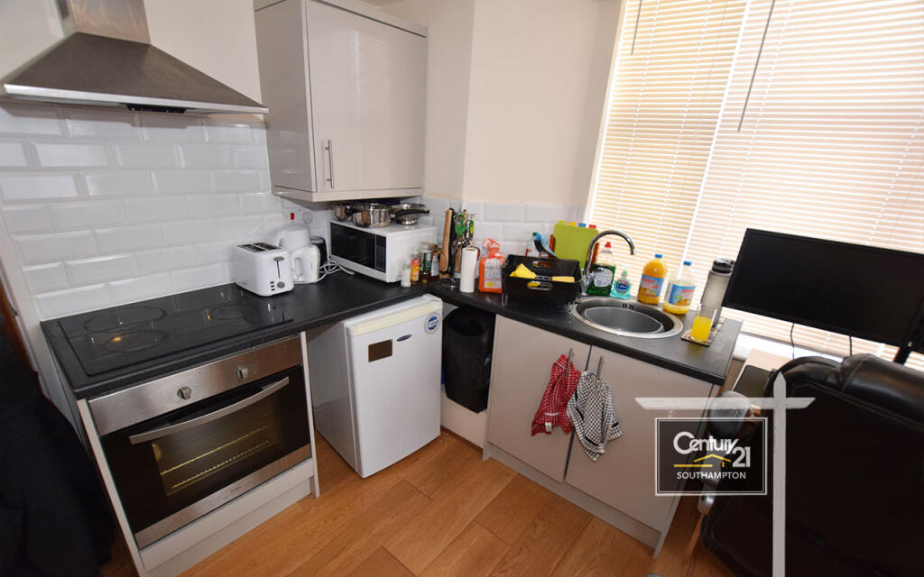 0 bed Studio for rent in Southampton. From Century21 Southampton - Southampton
