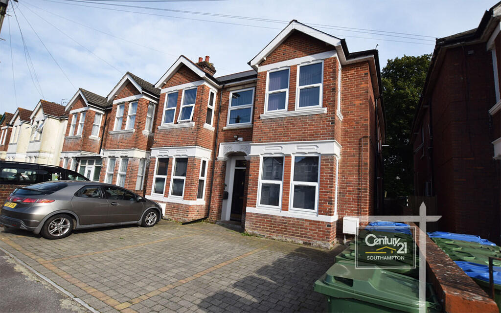2 bed 1st Floor Flat for rent in Southampton. From Century21 Southampton - Southampton