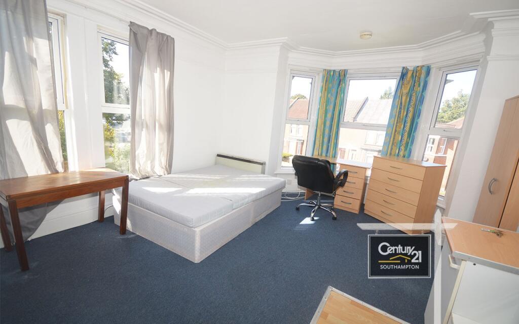 4 bed Studio for rent in Southampton. From Century21 Southampton - Southampton