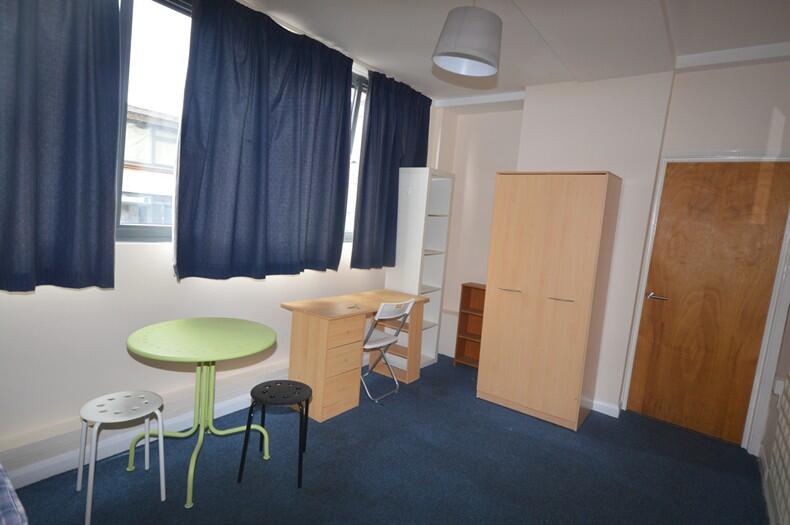 4 bed Studio for rent in Southampton. From Century21 Southampton - Southampton