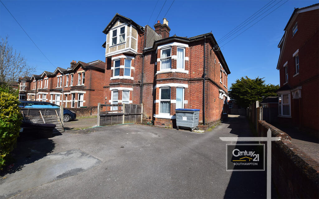 4 bed Studio for rent in Southampton. From Century21 Southampton - Southampton