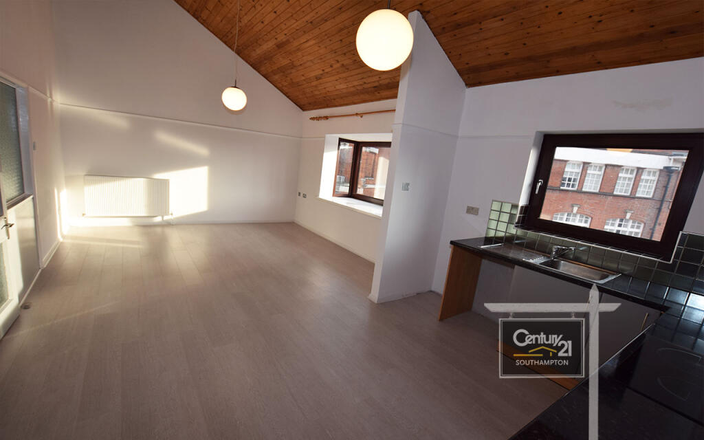 2 bed Annexe for rent in Southampton. From Century21 Southampton - Southampton