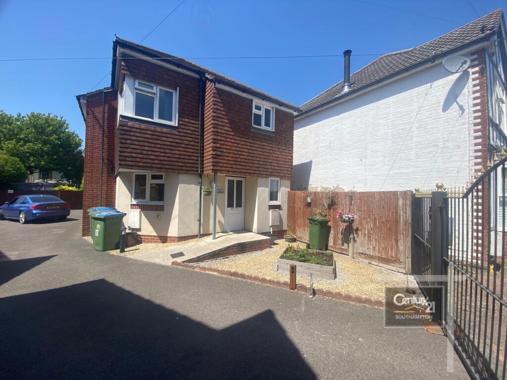 3 bed Detached for rent in Southampton. From Century21 Southampton - Southampton 3 bed Detached for rent in Southampton. From Century21 Southampton - Southampton