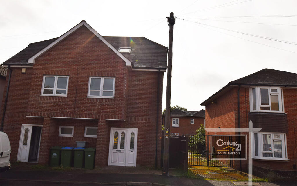 3 bed Town House for rent in Southampton. From Century21 Southampton - Southampton 3 bed Town House for rent in Southampton. From Century21 Southampton - Southampton